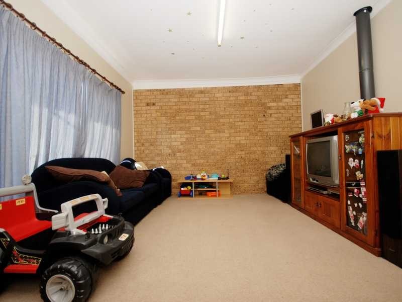 8 Quail Street, Wagga Wagga NSW 2650