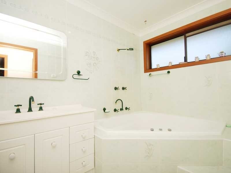 8 Quail Street, Wagga Wagga NSW 2650