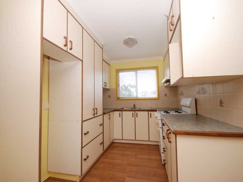 5 Bingham Place, Tolland NSW 2650