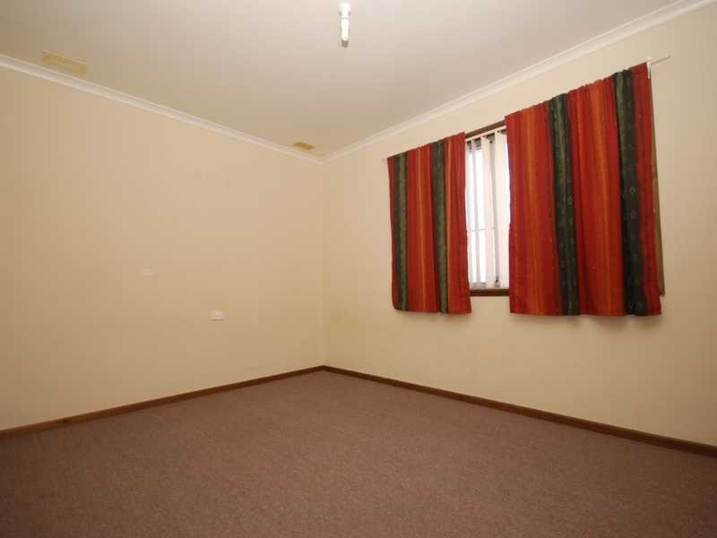 5 Bingham Place, Tolland NSW 2650