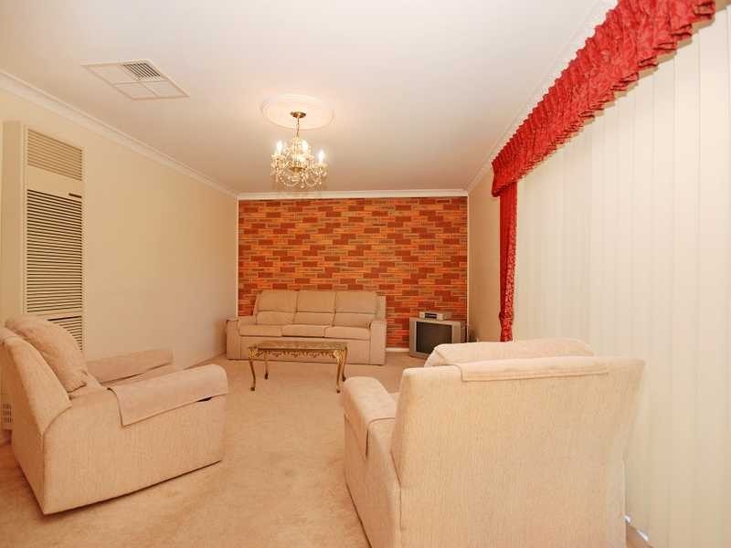 2/29 Brooklyn Drive, Bourkelands NSW 2650