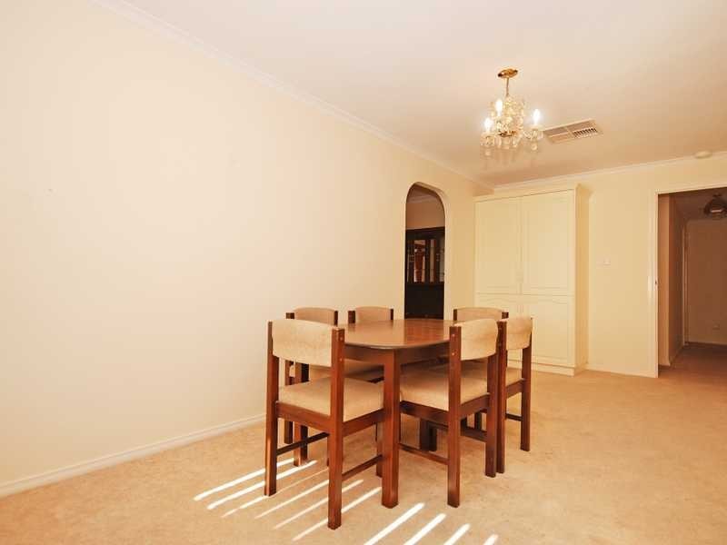 2/29 Brooklyn Drive, Bourkelands NSW 2650