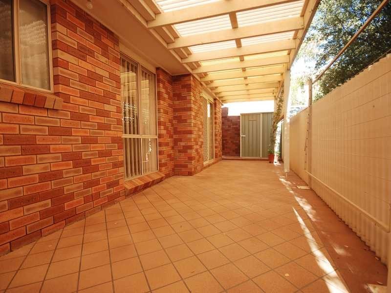 2/29 Brooklyn Drive, Bourkelands NSW 2650