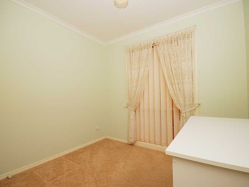 2/29 Brooklyn Drive, Bourkelands NSW 2650