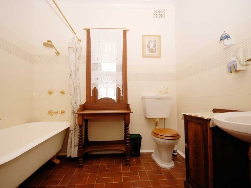 58 Thorne Street, Wagga Wagga NSW 2650