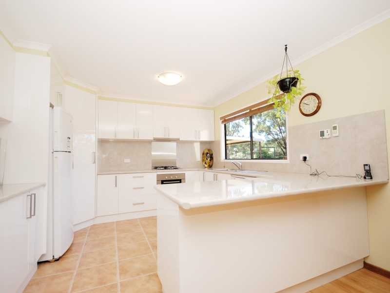 9 Booth Street, Coolamon NSW 2701