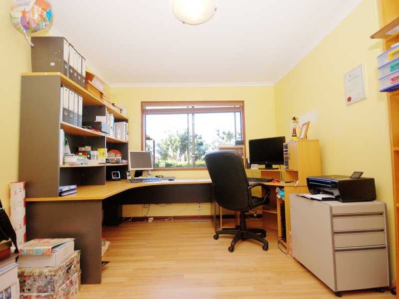 9 Booth Street, Coolamon NSW 2701