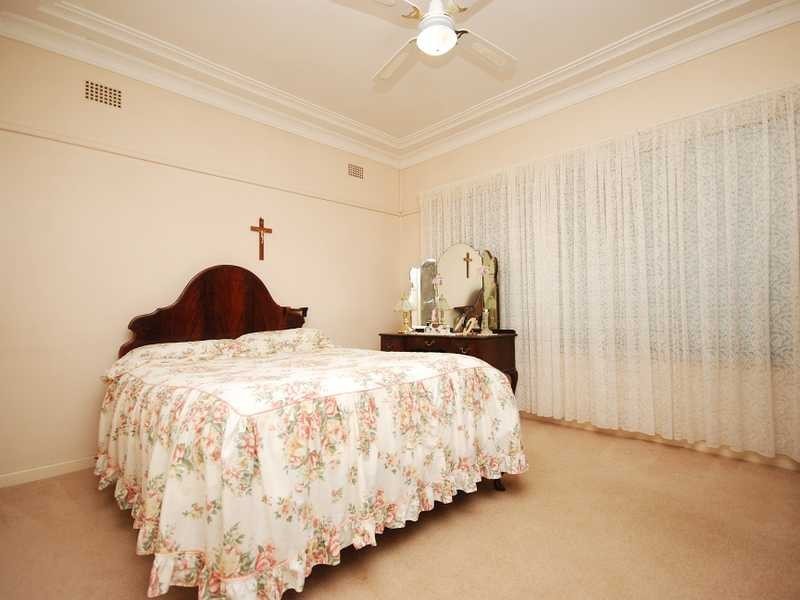 337 Lake Albert Road, Kooringal NSW 2650