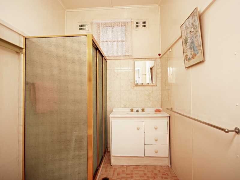 337 Lake Albert Road, Kooringal NSW 2650