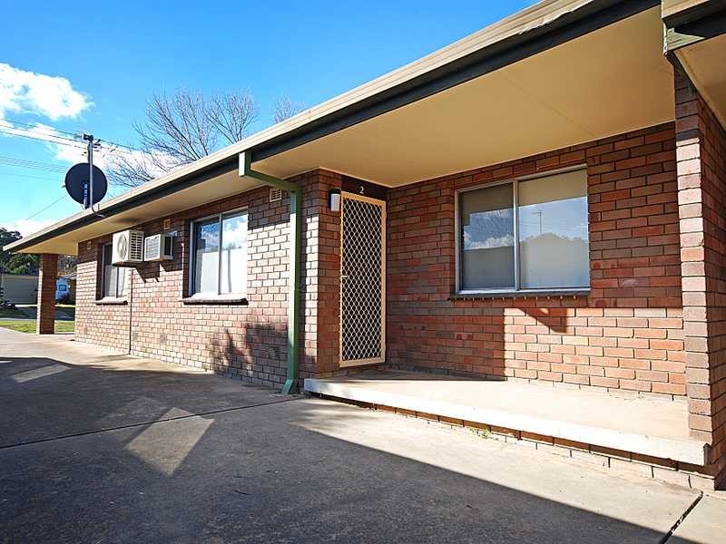 2/76 Fay Avenue, Kooringal NSW 2650