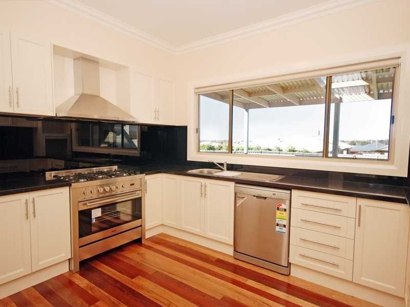 6 Hamersley Place, Tatton NSW 2650