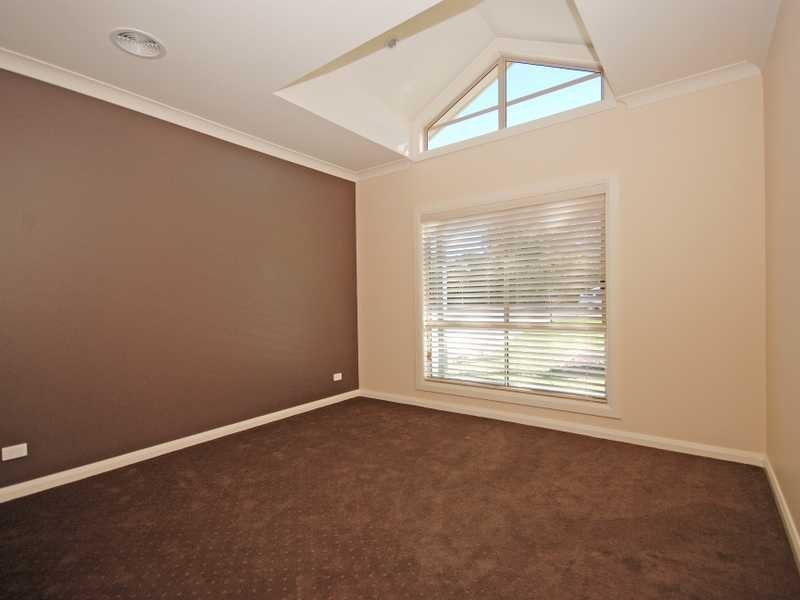 6 Hamersley Place, Tatton NSW 2650