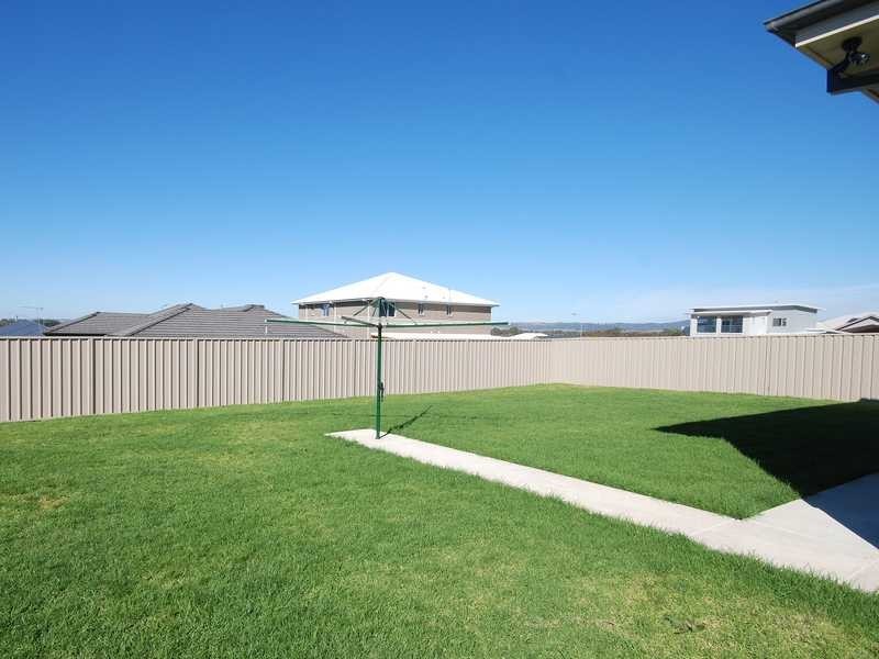 6 Hamersley Place, Tatton NSW 2650