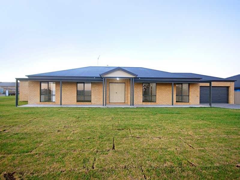 62 Messenger Avenue, Boorooma NSW 2650
