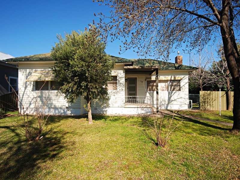 10 Heydon Avenue, Turvey Park NSW 2650