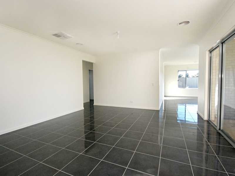 73 Messenger Avenue, Boorooma NSW 2650