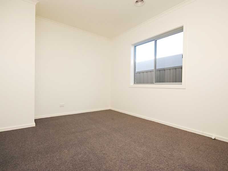 73 Messenger Avenue, Boorooma NSW 2650