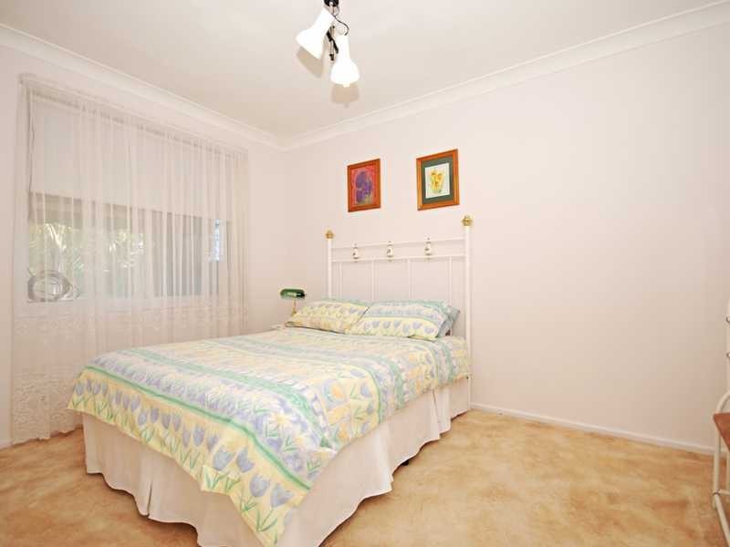22 Oleander Crescent, Lake Albert NSW 2650