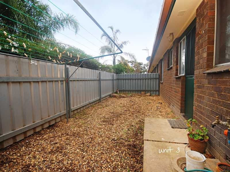 Units 1 – 3/2 Hawkes Place, Wagga Wagga NSW 2650