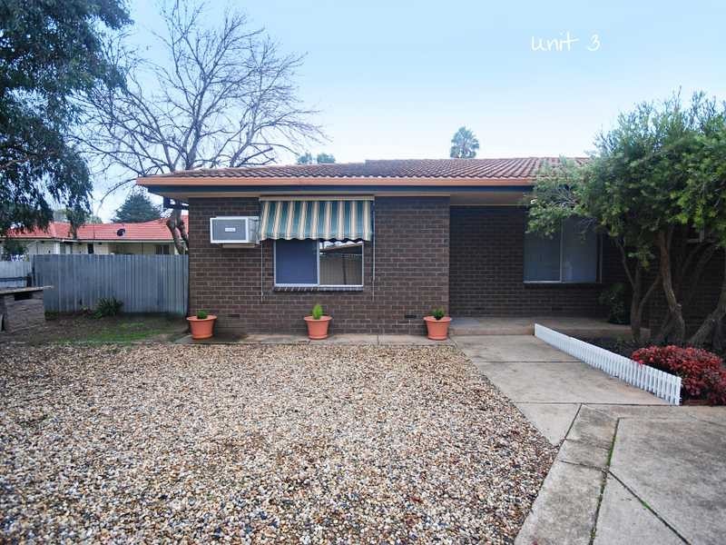 Units 1 – 3/2 Hawkes Place, Wagga Wagga NSW 2650