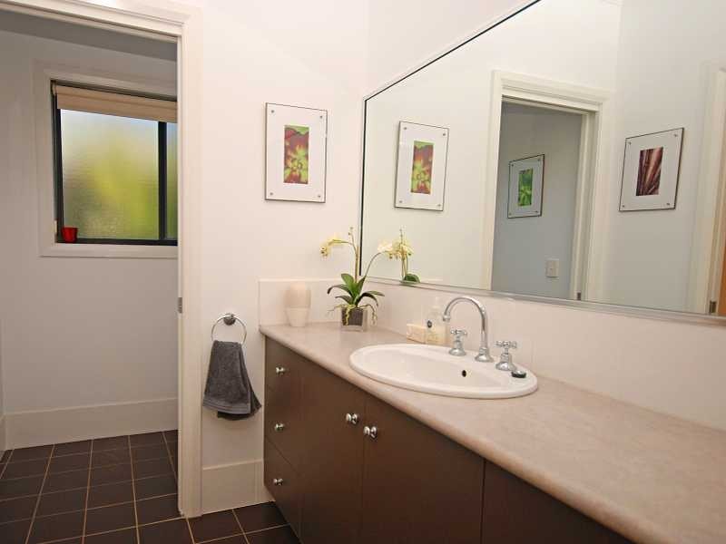 8 Headley Place, Kooringal NSW 2650