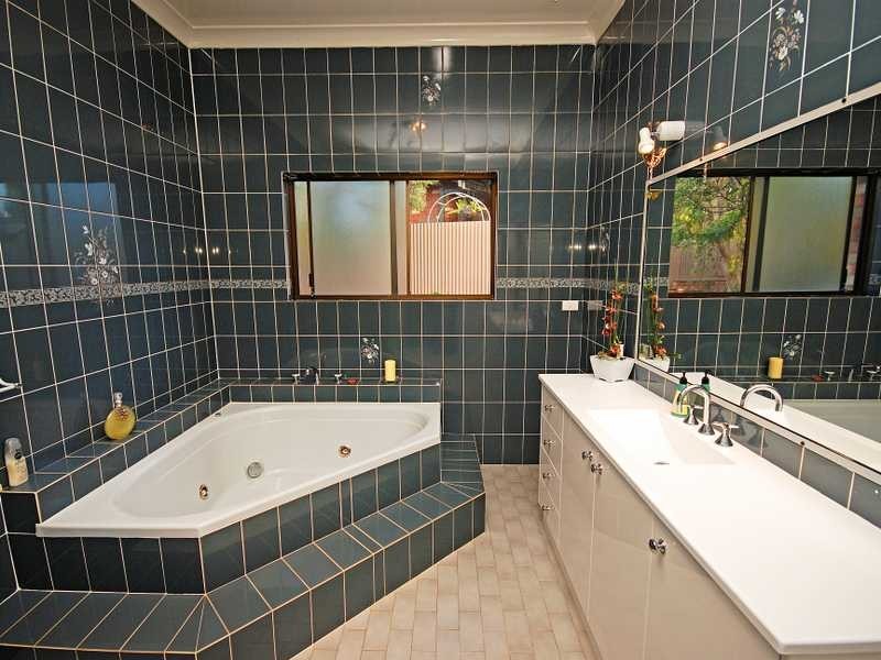 1 Lincoln Avenue, Tolland NSW 2650