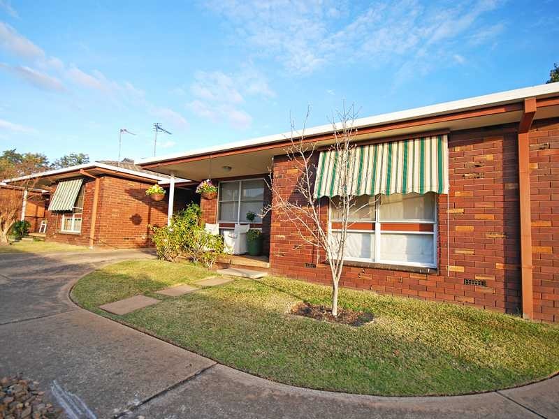 3/36 Collins Street, Turvey Park NSW 2650