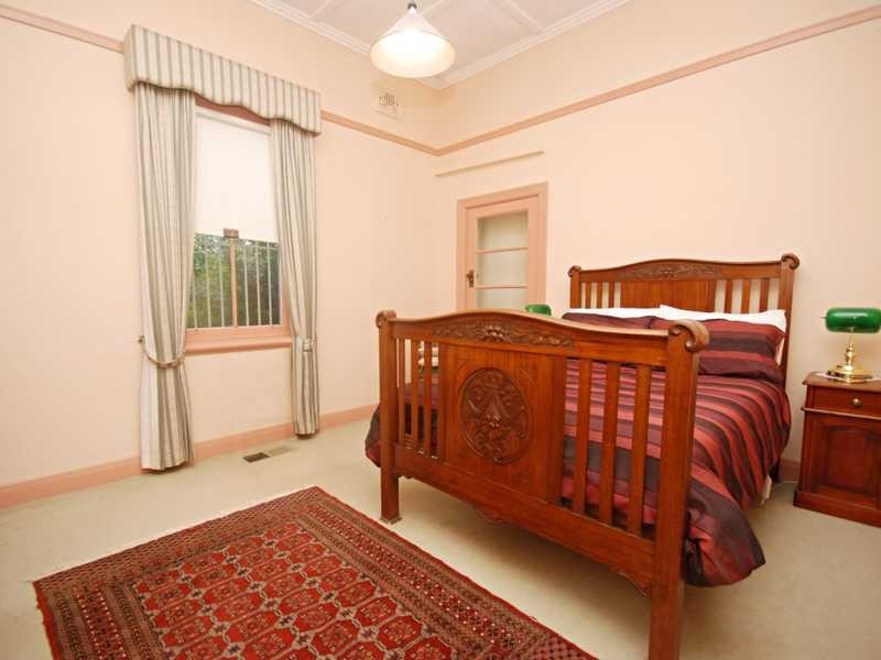 158 Kincaid Street, Wagga Wagga NSW 2650