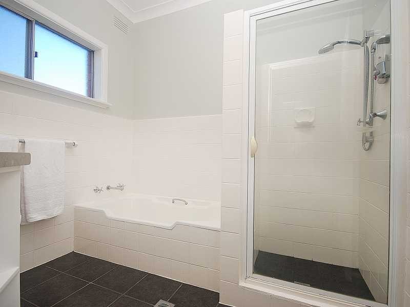 79 Meadow Street, Kooringal NSW 2650