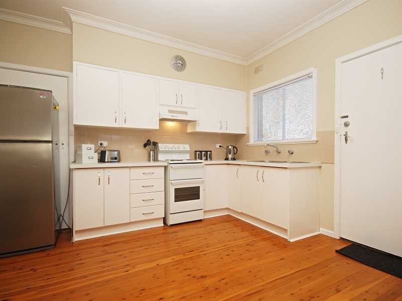 79 Meadow Street, Kooringal NSW 2650