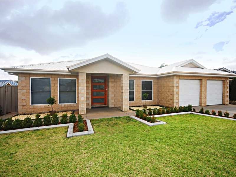 16 Birri Place, Glenfield Park NSW 2650