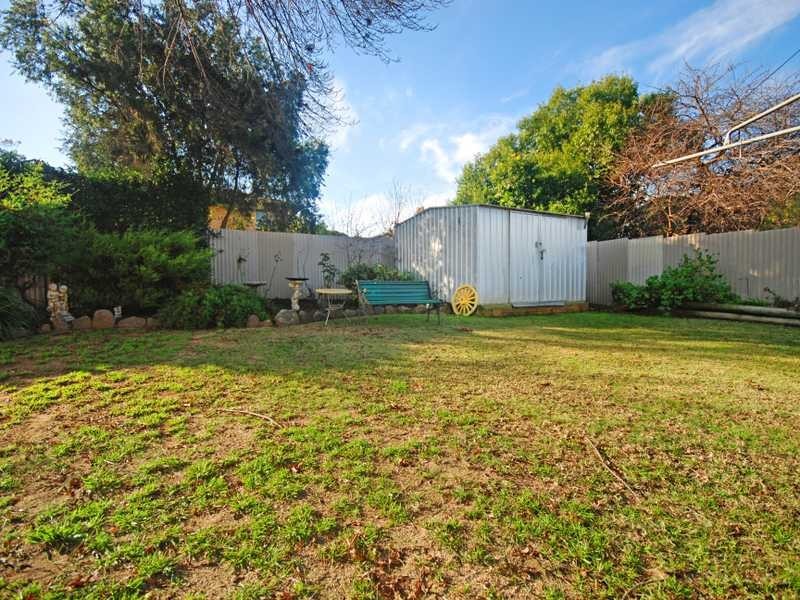 17 Menzies Avenue, Kooringal NSW 2650