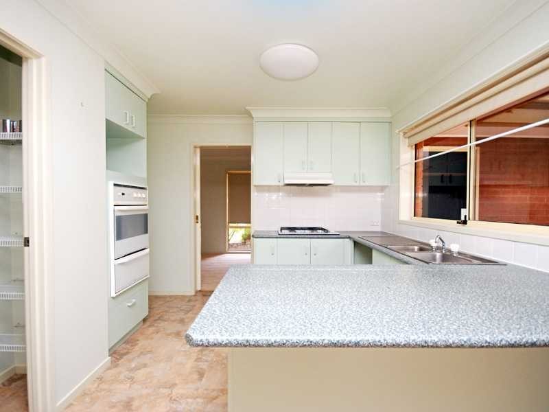 37 Bourkelands Drive, Bourkelands NSW 2650
