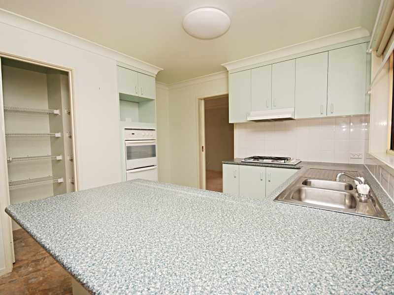 37 Bourkelands Drive, Bourkelands NSW 2650