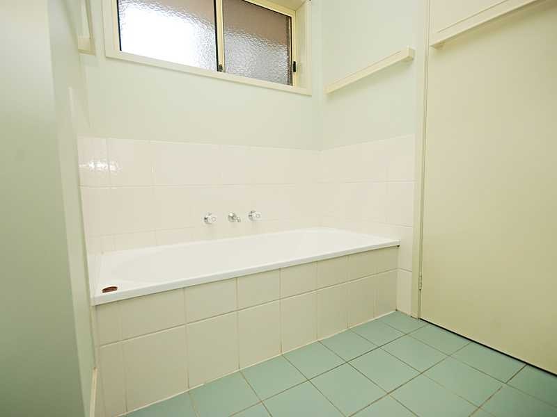 37 Bourkelands Drive, Bourkelands NSW 2650