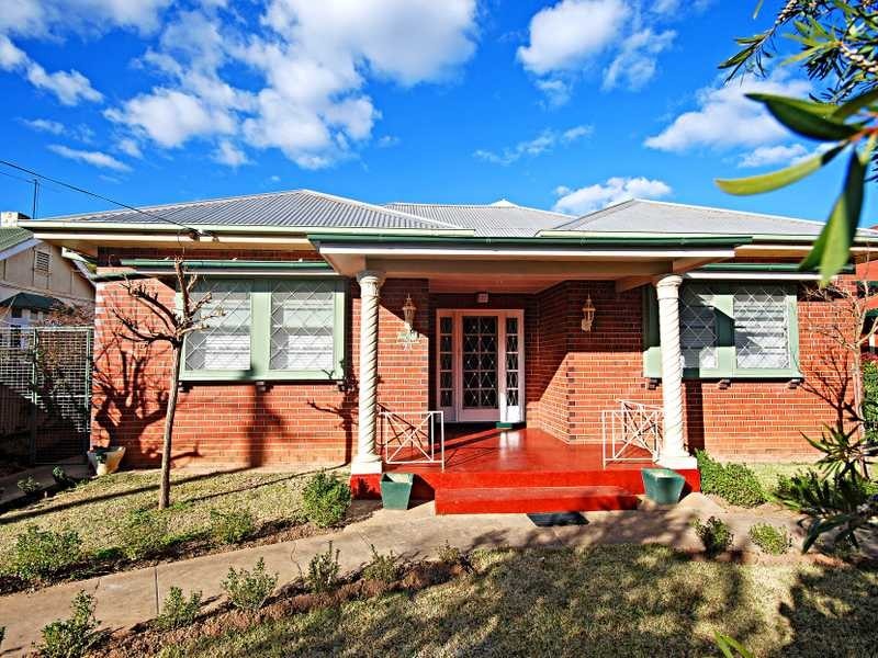 21 Oates Avenue, Wagga Wagga NSW 2650