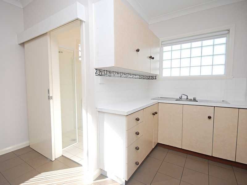 21 Oates Avenue, Wagga Wagga NSW 2650