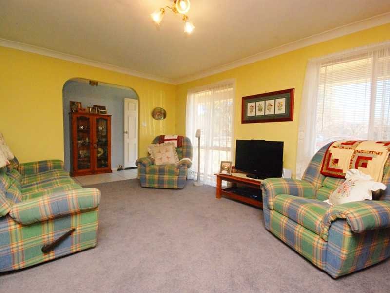 18 Gunyah Place, Glenfield Park NSW 2650