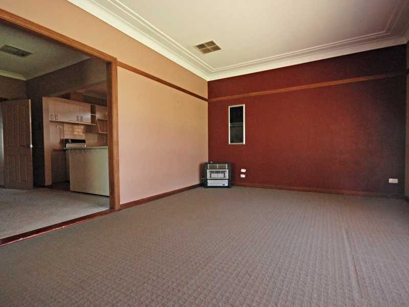 168 Fernleigh Rd, Turvey Park NSW 2650