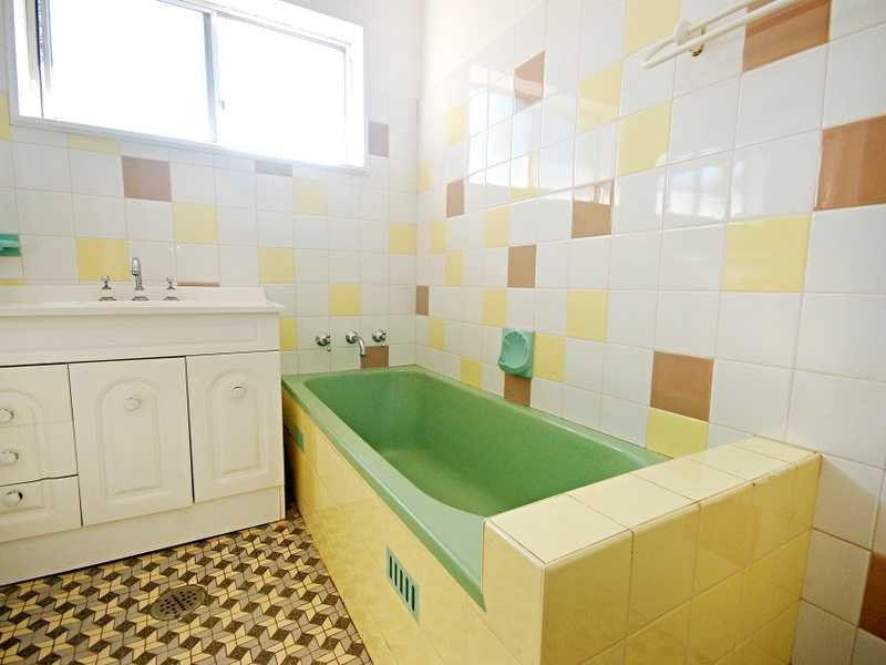 168 Fernleigh Rd, Turvey Park NSW 2650