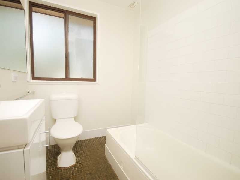 20 Callaghan Street, Ashmont NSW 2650