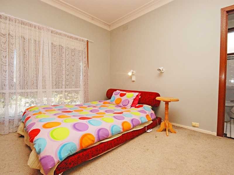 122 Meadow Street, Kooringal NSW 2650