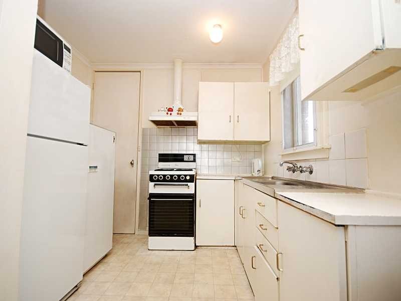 41 Chifley Cres, Kooringal NSW 2650