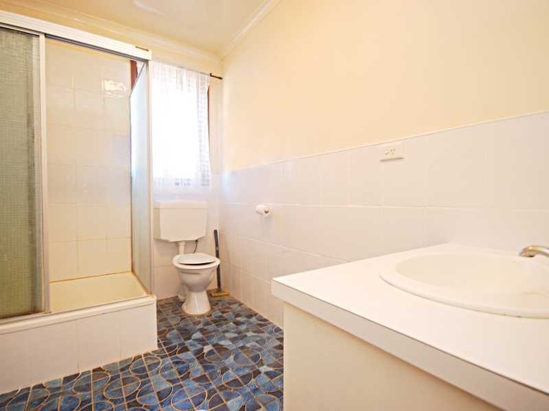 1/6 Wewak Street, Ashmont NSW 2650