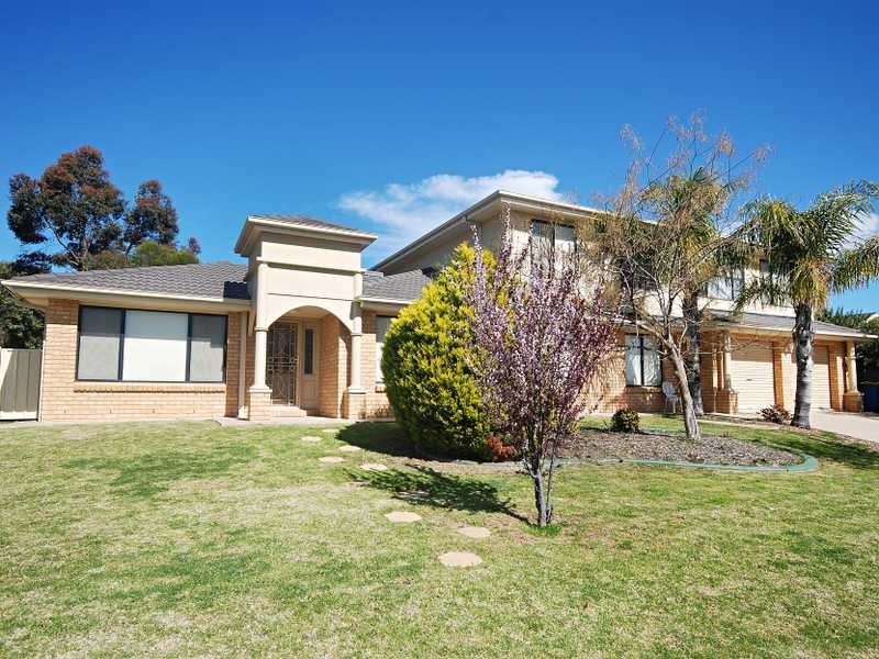 2 Kaldari Crescent, Glenfield Park NSW 2650