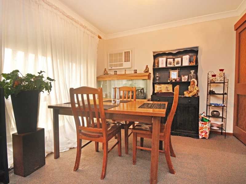 84 McKell Avenue, Wagga Wagga NSW 2650