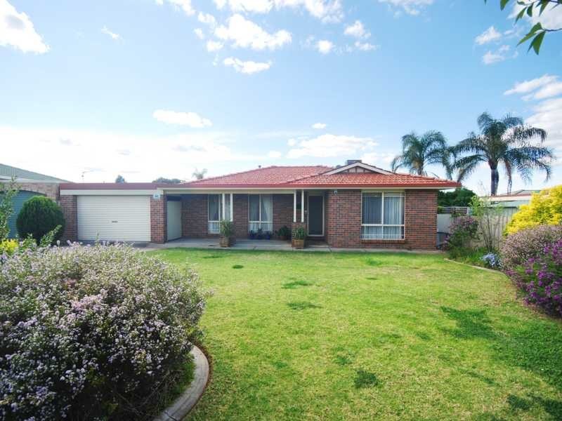 7 Yentoo Drive, Glenfield Park NSW 2650