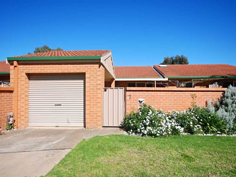 Unit 7/7-13 Narrung Street, Wagga Wagga NSW 2650