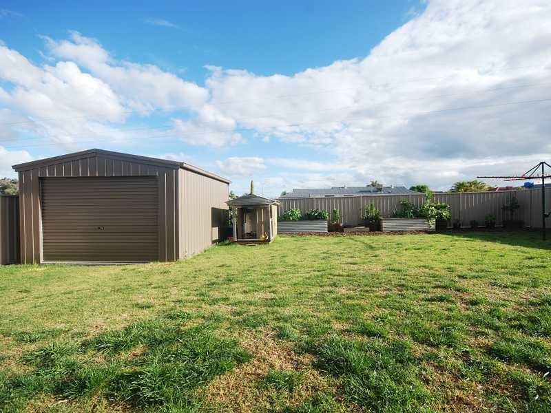 61 Barrima Drive, Glenfield Park NSW 2650