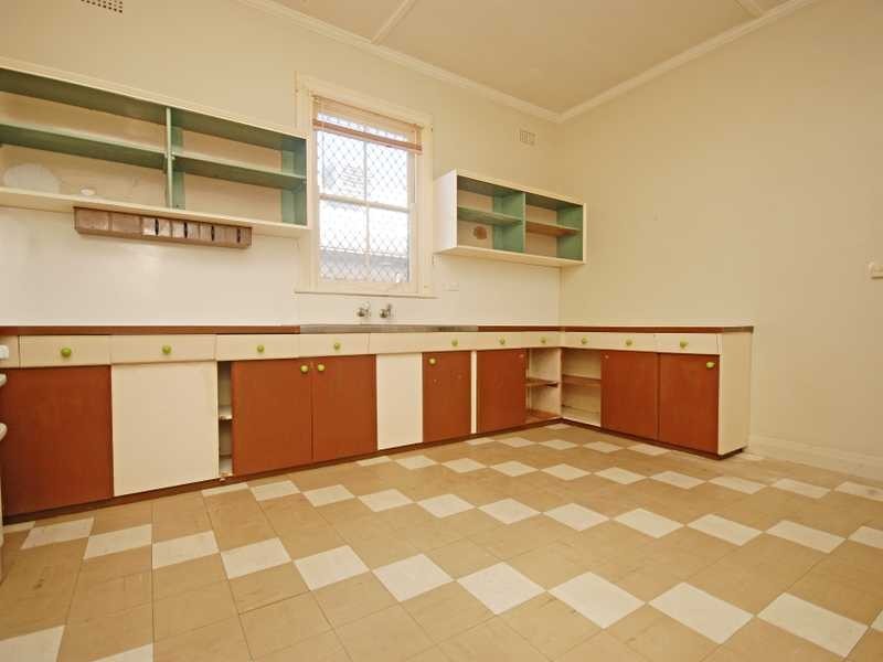 42 Freer Street, Wagga Wagga NSW 2650